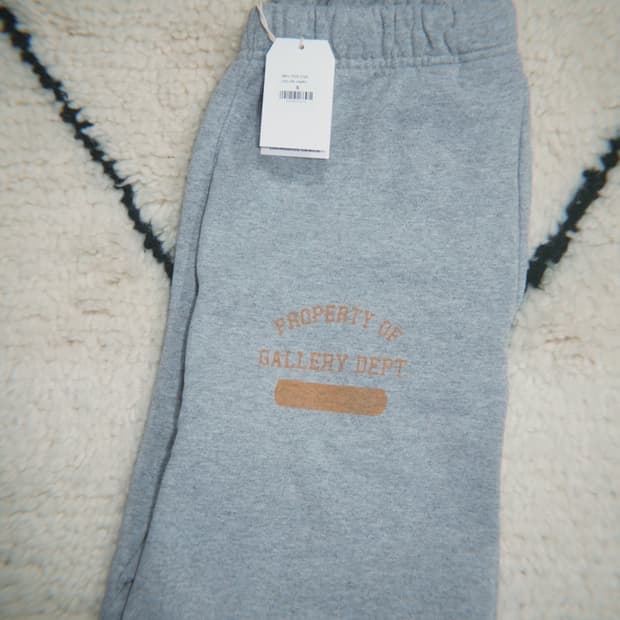 갤러리 뎁트 스웨트 팬츠 GD Property of sweatpants