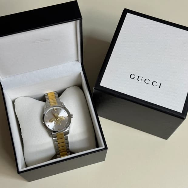 구찌 옐로우 골드 스틸 콤비 38MM G 타임리스 꿀벌 시계