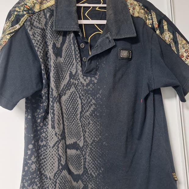 카라쿠리타마시 반팔