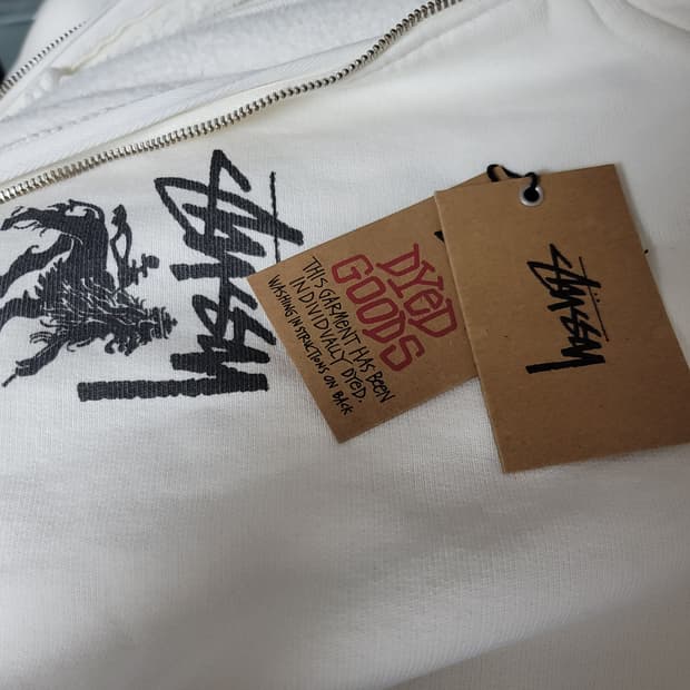 스투시 라이언 피그먼트 다이드 후드집업 네츄럴