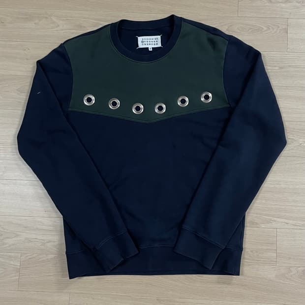 마르지엘라 16ss 아일렛 스웻셔츠