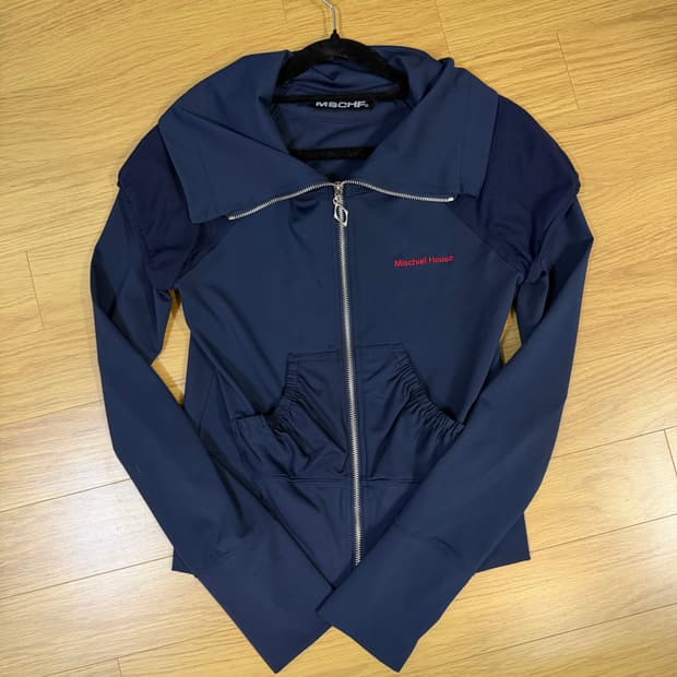 미스치프 메쉬 퍼프 터틀넥 집업 네이비 M