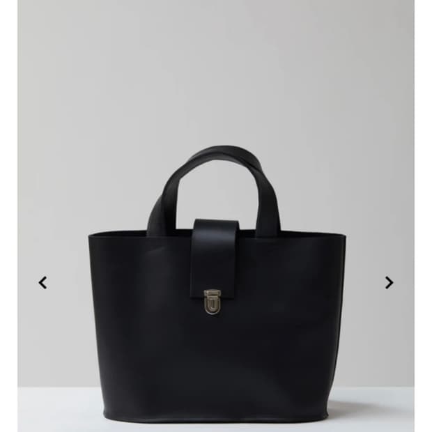 카미엘 포트젠스CAMIEL FORTGENS Black Bucket Bag
