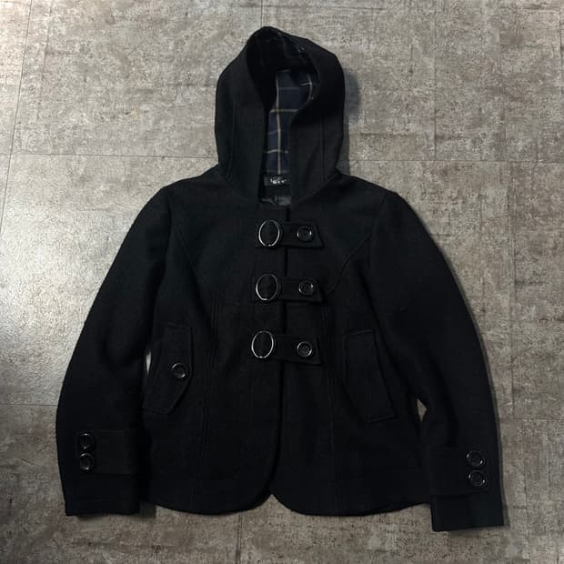 벨티드 버튼 디테일 램스울 후디드 코트