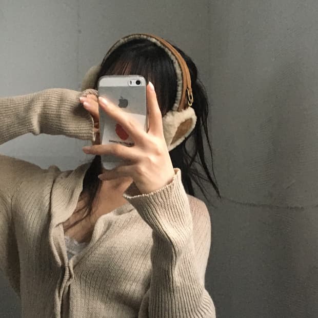 UGG 어그 베이지 이어머프