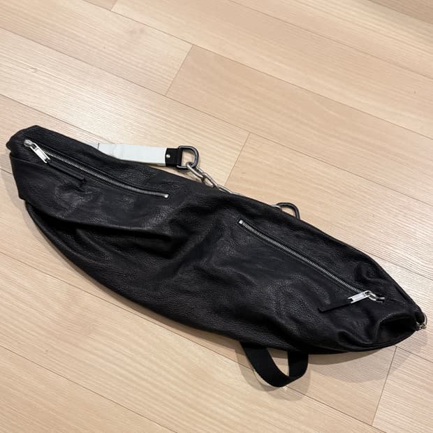 릭오웬스 체인 램스킨 크로스백 블랙