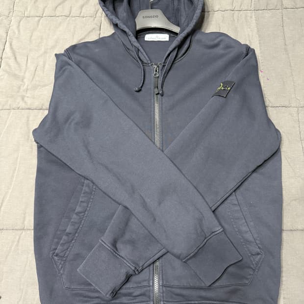 새상품급 스톤아일랜드 후드집업(L,네이비블루)