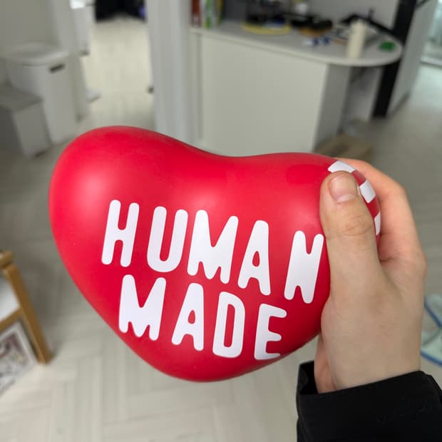 휴먼메이드 하트 배스 필로우 레드 판매합니디