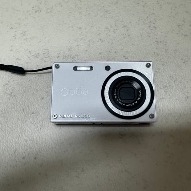 Pentax optio RS1000