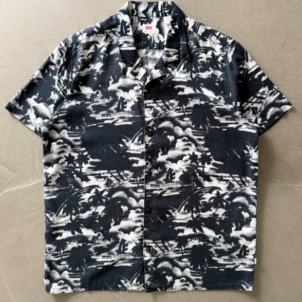 Levi’s Monochrome Hawaiian Shirt