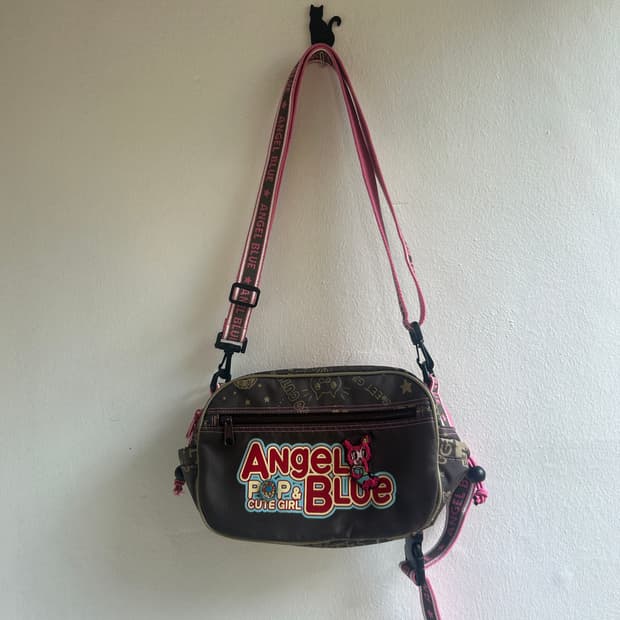Angel blue 크로스백  