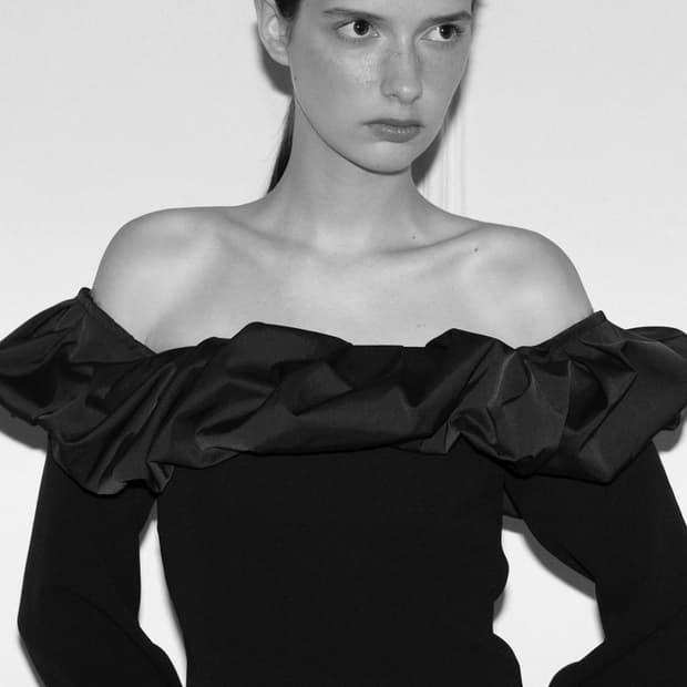 더티스 organza draped offshoulder top black