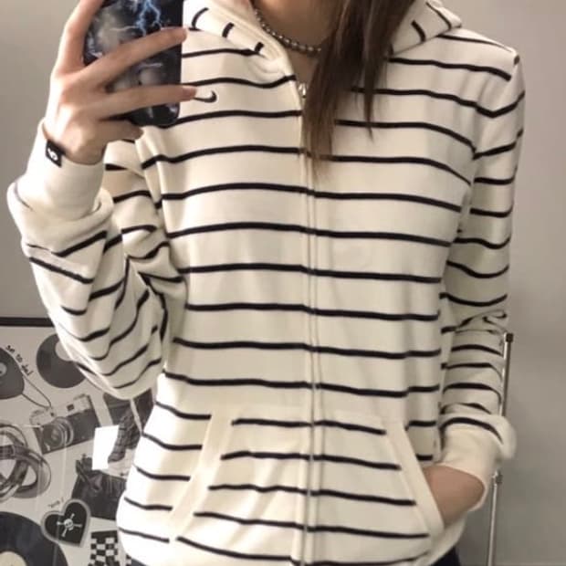 나이키 벨벳 스트라이프 후드집업 빈티지