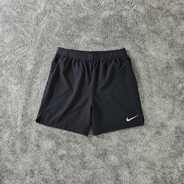 Nike Dri-Fit 트레이닝 반바지