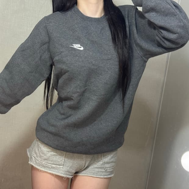 나이키 진그레이 스우시로고 맨투맨 🩶🤍