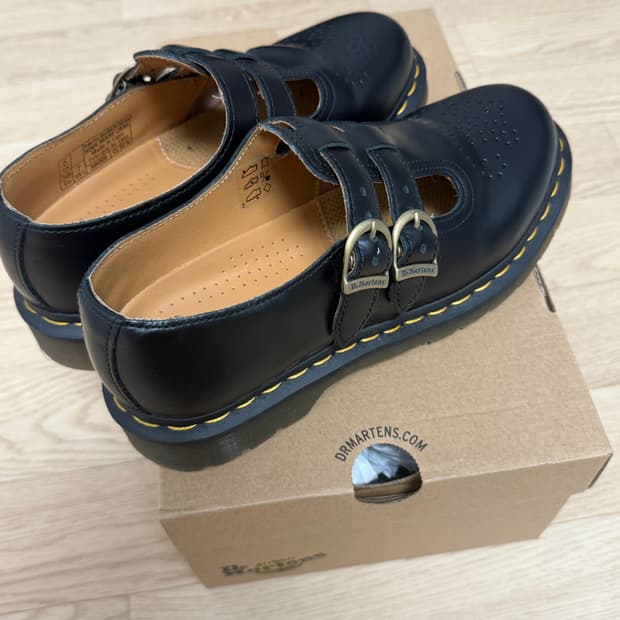 닥터마틴 8065 메리제인 240