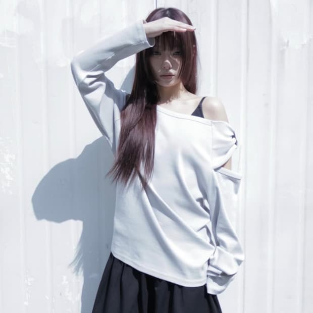 체메씨 BOW ONE-SHOULDER LONG SLEEVE 라이트 그레이