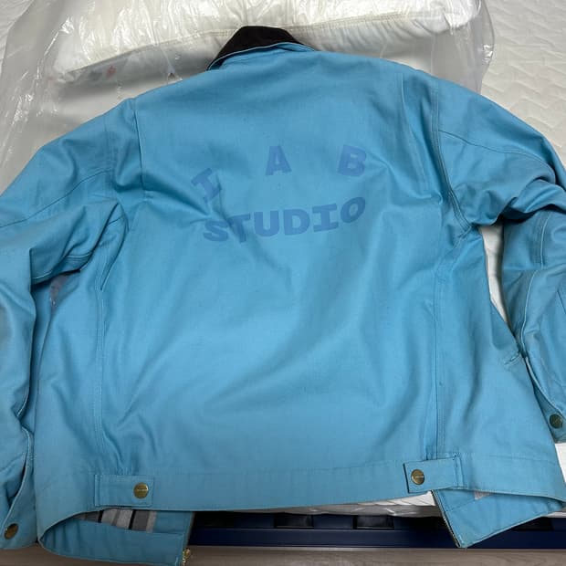 칼하트 WIP X 아이앱 스튜디오 OG 디트로이트 자켓 밀키 블루