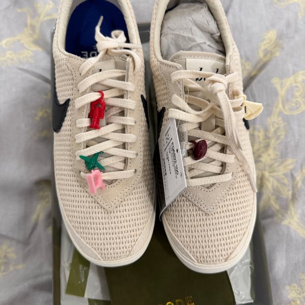 [230=4us] 나이키 보디 아스트로그래버 스니커즈