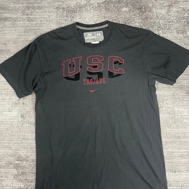 Vtg NIKE USC tee