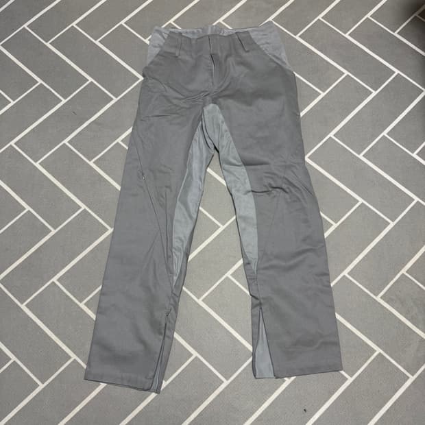 (2)누피크 그레이 지퍼 트라우저