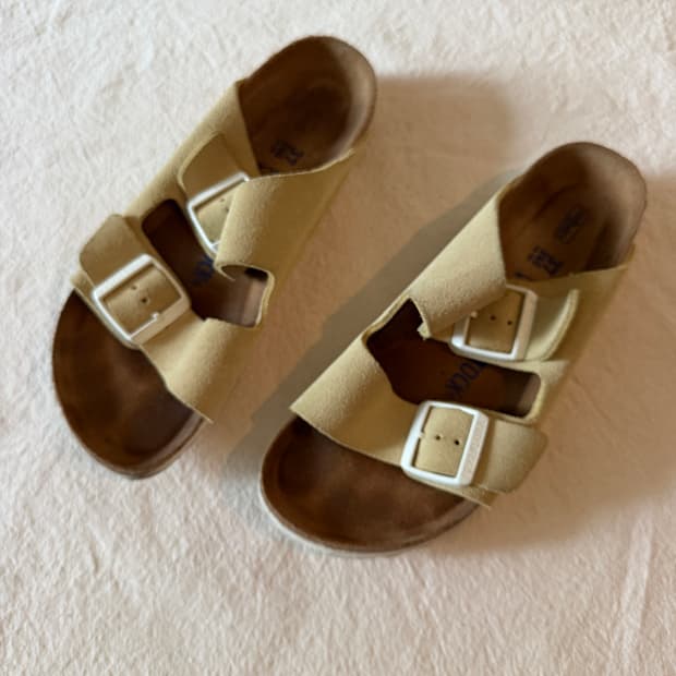 버켄스탁 연두색 버클 샌들