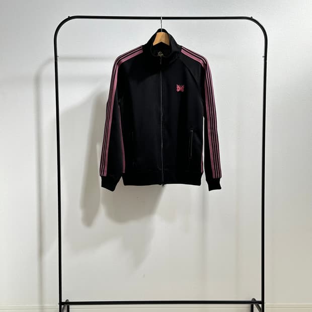 니들스 트랙자켓 검핑 