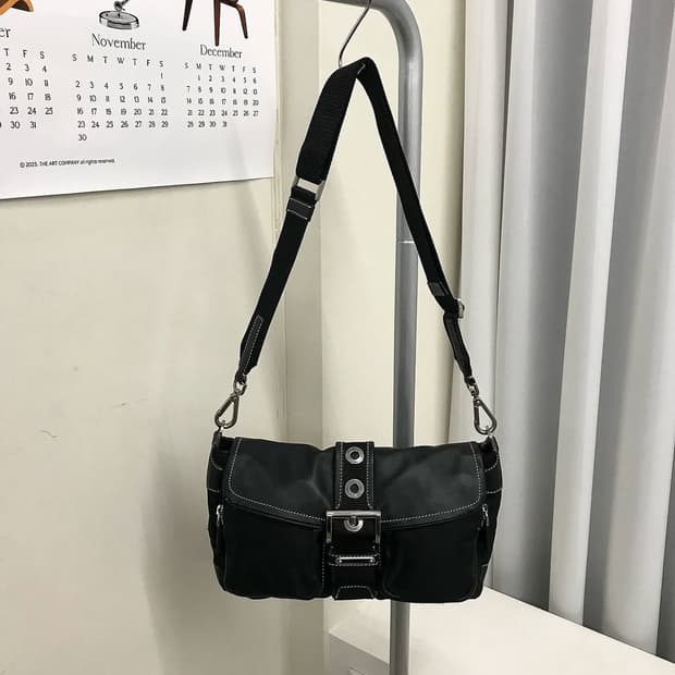 프라다 포코노 버클 바이커백 가방