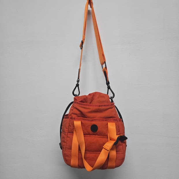 룰루레몬 퀼팅 크로스바디백 토트백