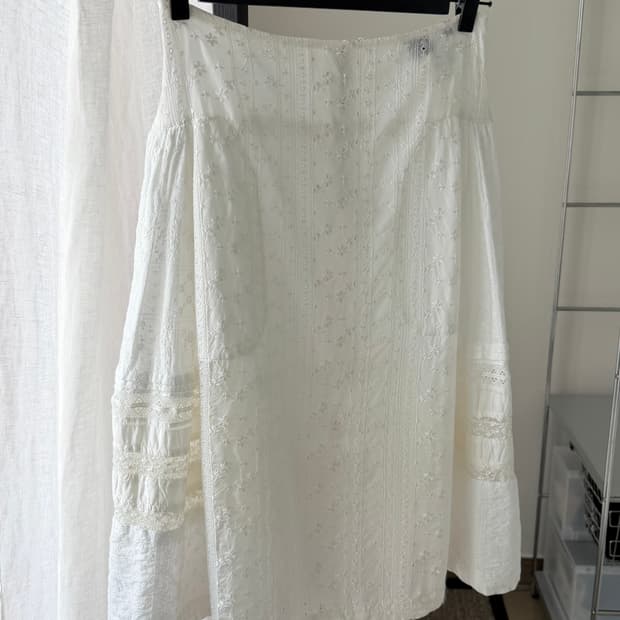꼼데가르송 트리콧 broderie midi skirt