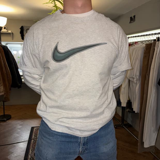 90’s Nike big swoosh logo print T-shirt 