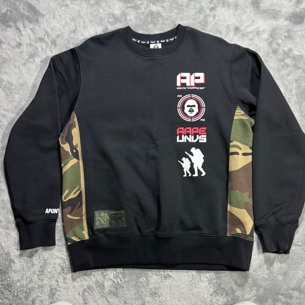 에이프 카모 프린팅 맨투맨