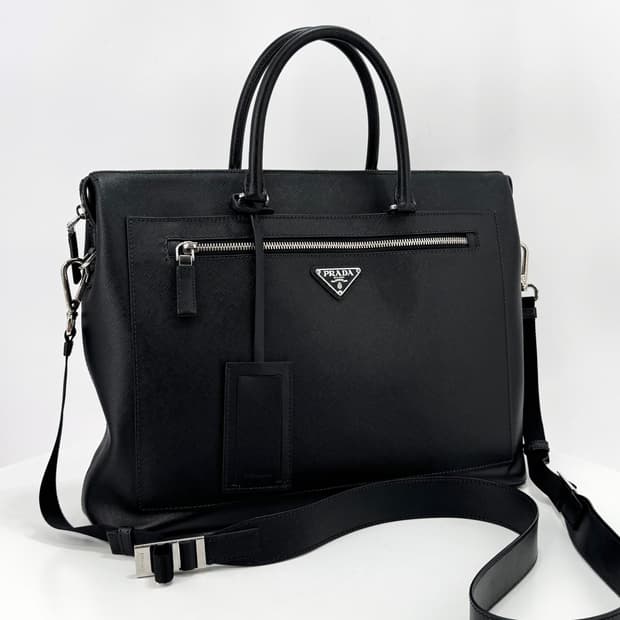 프라다 삼각로고 사피아노 브리프케이스 토트백 블랙 (2VG044)