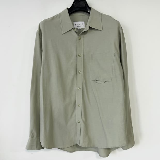 솔리드옴므 패치 포켓 셔츠