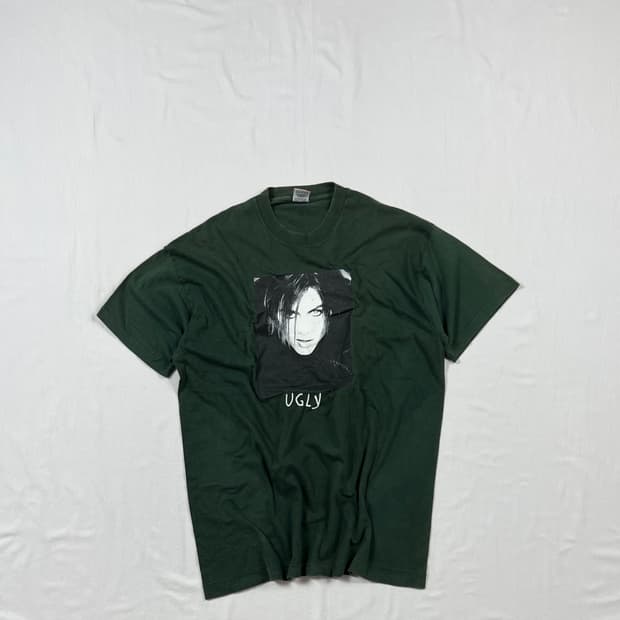 90‘s 줄리아나 햇필드 싱어 ugly 반팔티