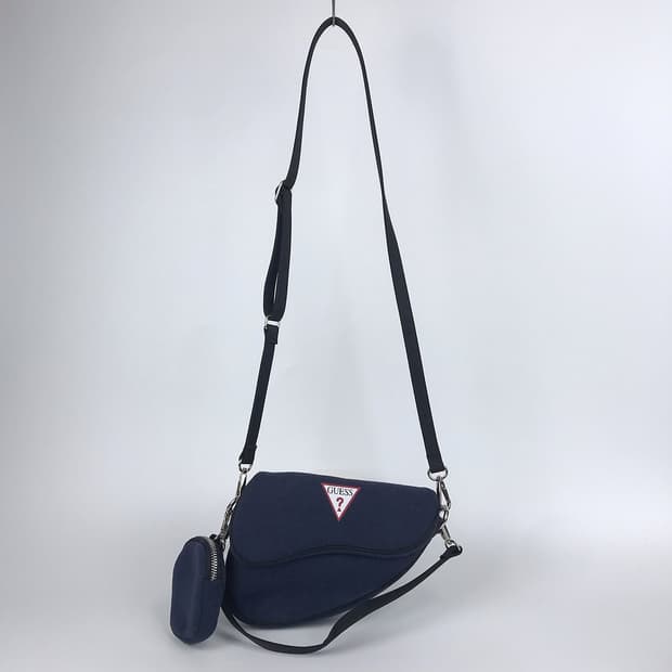 게스 GUESS 업사이클링백 여성 가방