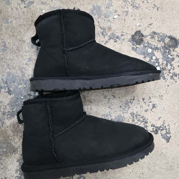 어그 블랙 클래식 부츠 230mm

