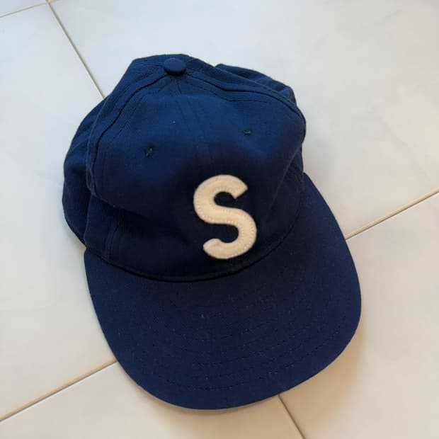 이벳필드 S로고 캔버스소재 볼캡 네이비