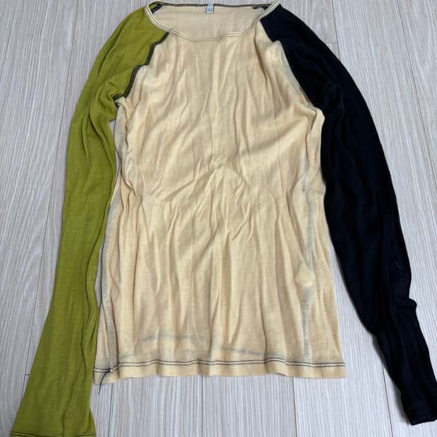 베이스레인지 gene longsleeve