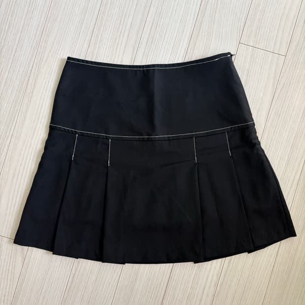큐리티 curetty 플리츠 미니 스커트_블랙
