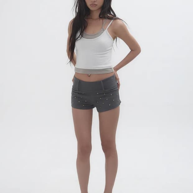 익스파이어드걸 Stud Shorts Fog 스터드 쇼츠 차콜