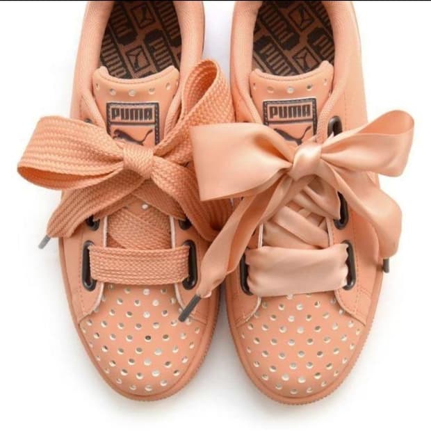 Puma salmon dot shoes