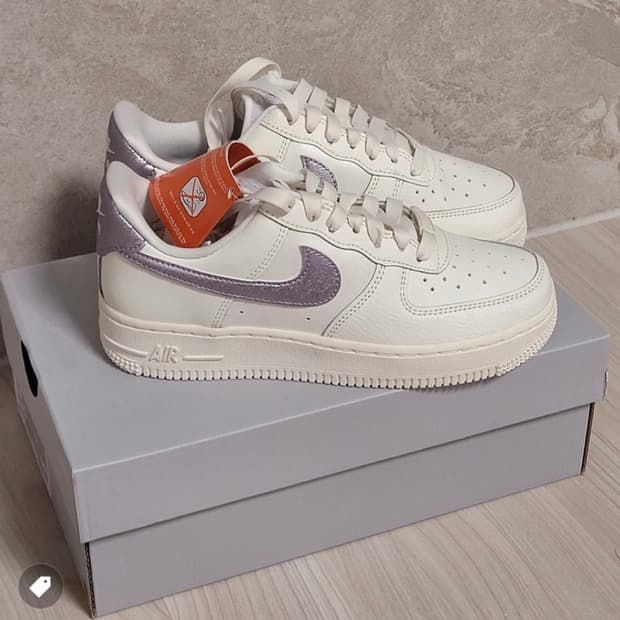 나이키)여성 에어포스 225사이즈