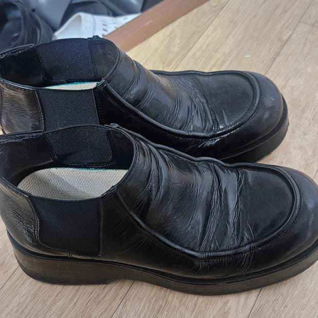 후망 소피 BK 첼시 부츠 250팔아요