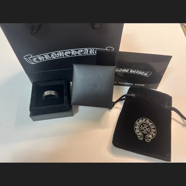 크롬하츠 퍽유링