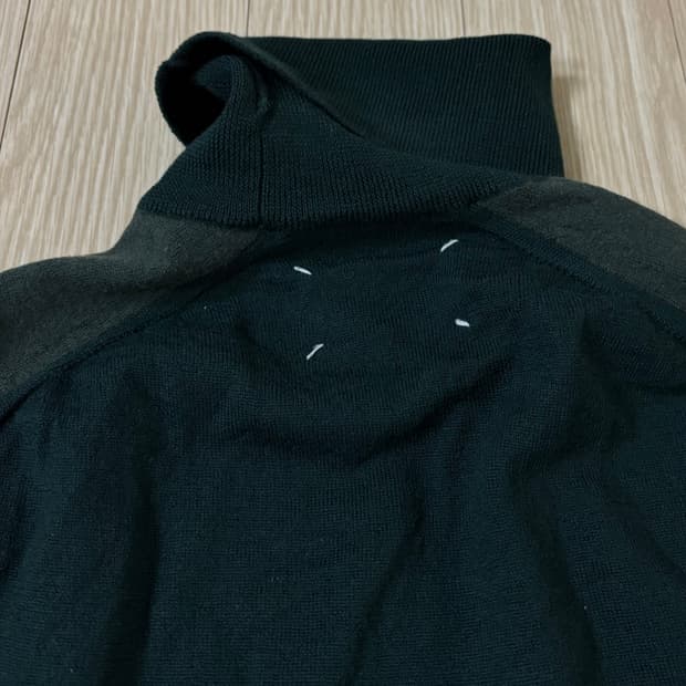 마르지엘라 목폴라 니트