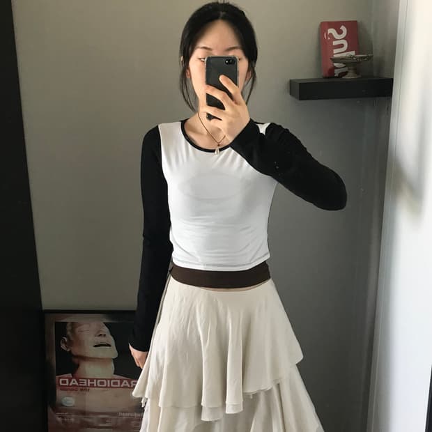 미스치프 중앙 로고 크롭 롱슬리브티