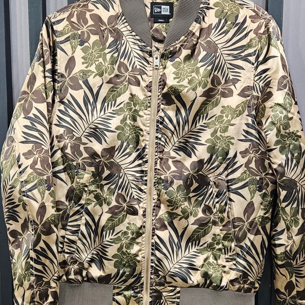 뉴에라 플라워 패턴 블루종 S