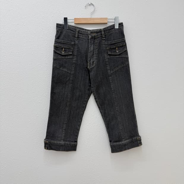 빈티지 블랙 포켓 디테일 카프리 팬츠