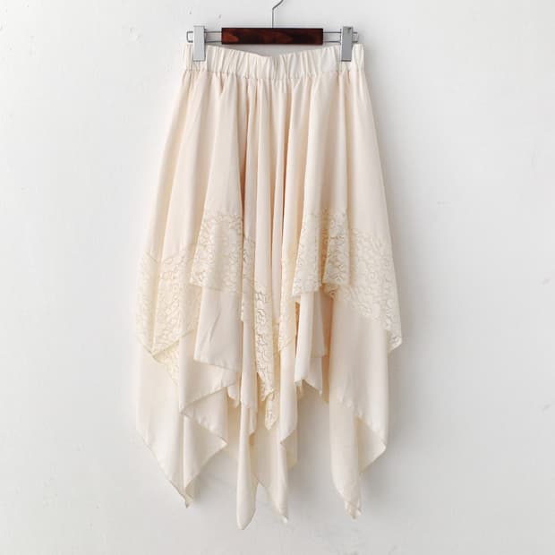 lace unbalanced skirt 